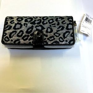 NWT Coach wallet Grey Leopard Canvas zip around/separate card slots
